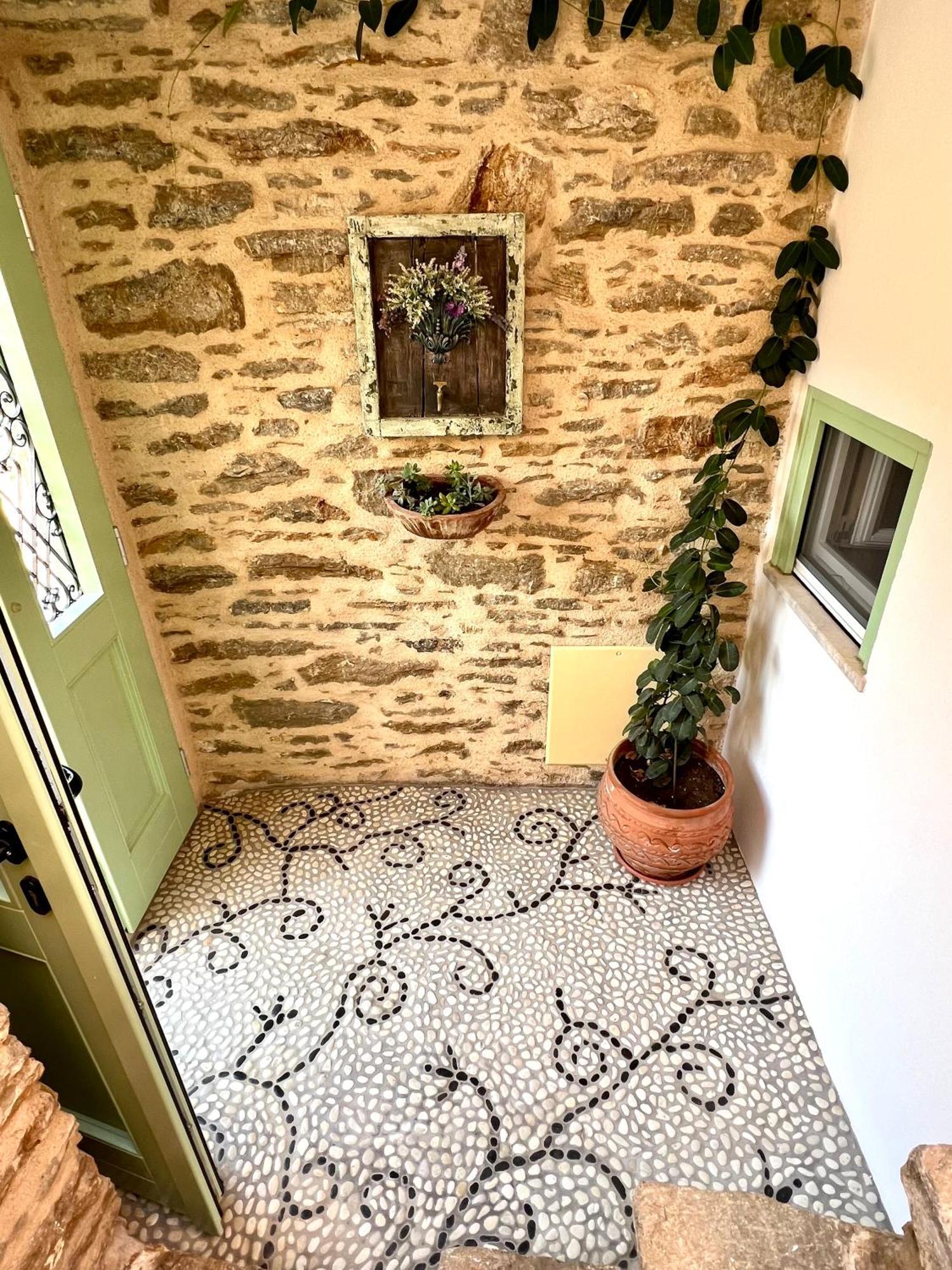 Katrani Studios Sými Esterno foto
